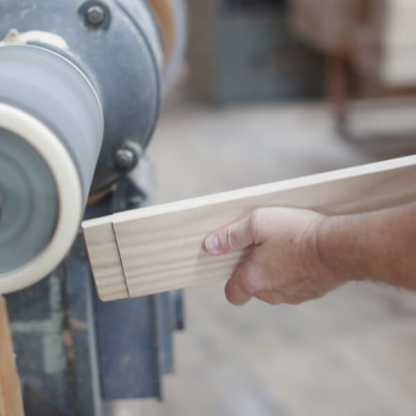 wood plank sanding